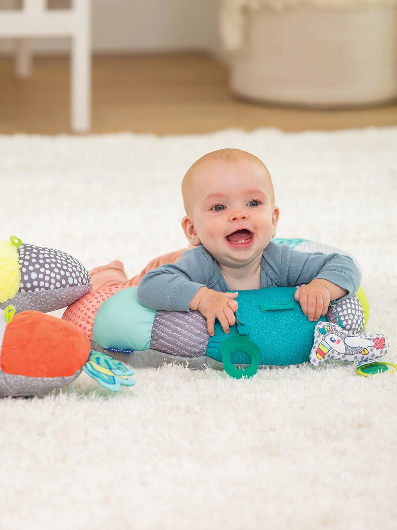 Coussin 2 en 1 Evolutif - INFANTINO multicolore - Infantino