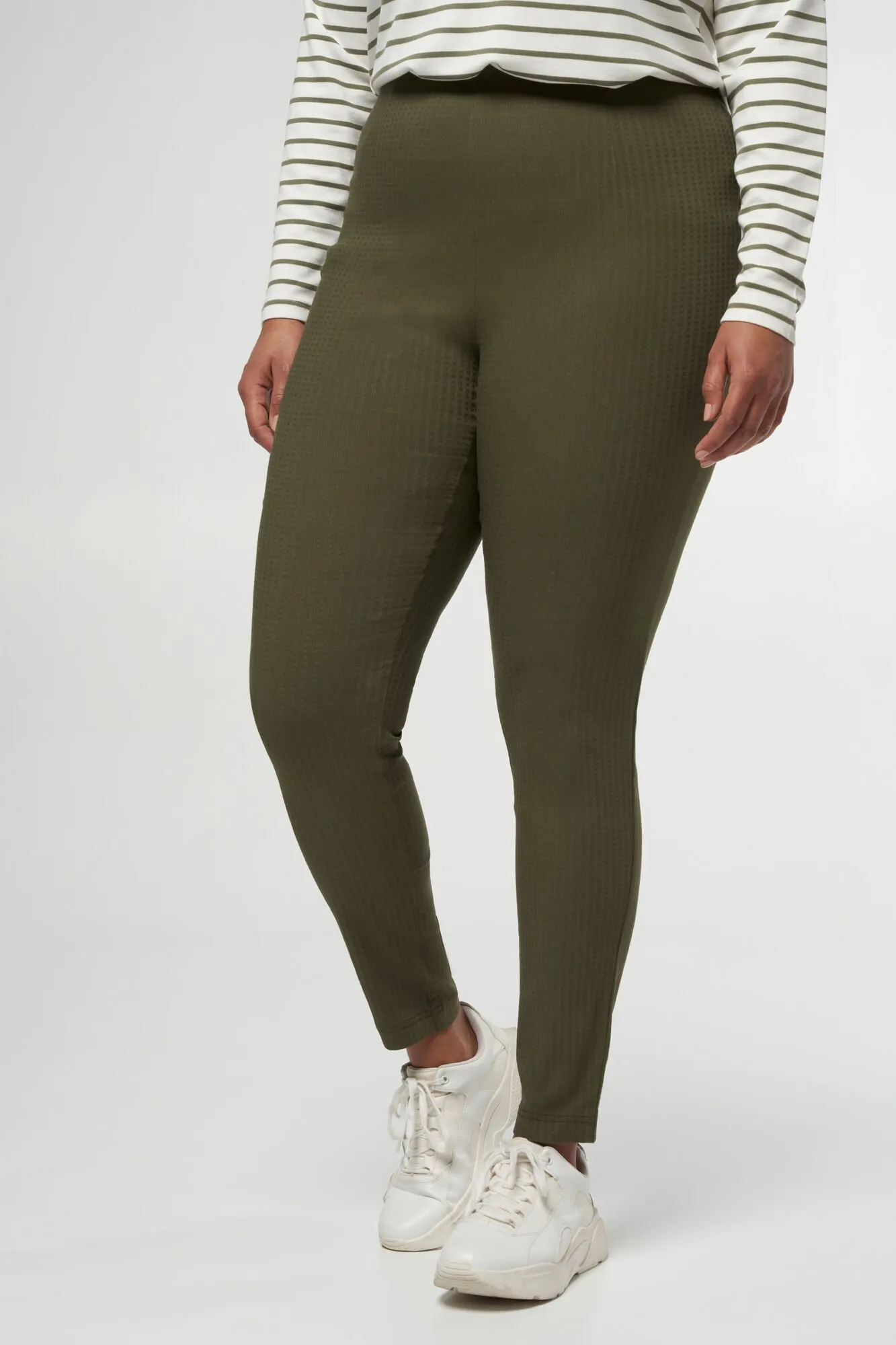 Femmes Tregging avec structure dans le tissu Kaki fonce | MS Mode