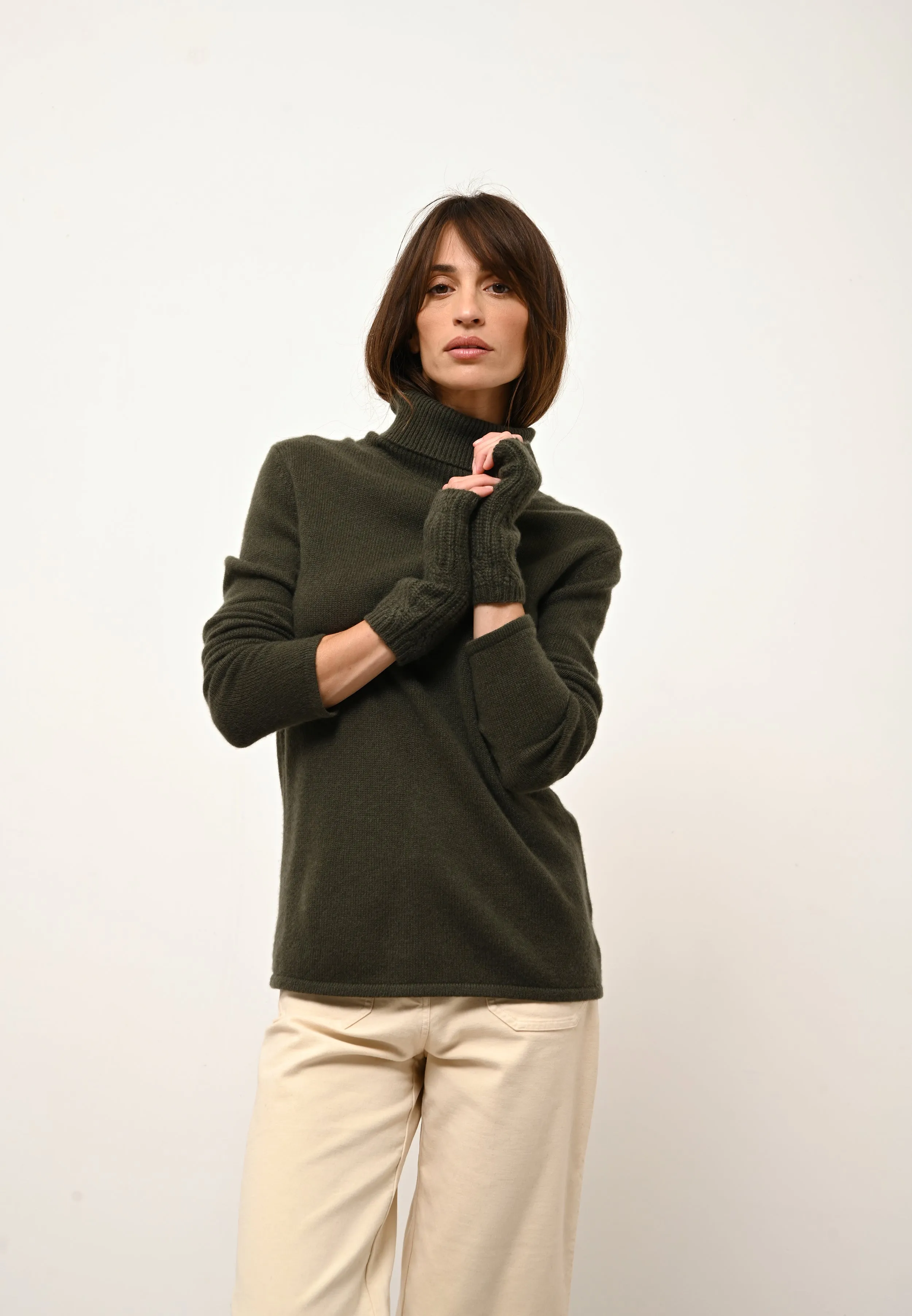 JUNE pull col roulé kaki