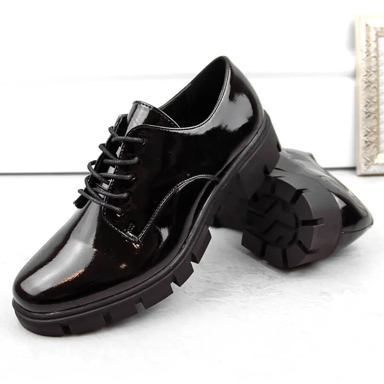M. DASZYŃSKI Chaussures richelieu vernies noires pour femme M.Daszyński MR23119-5 le noir