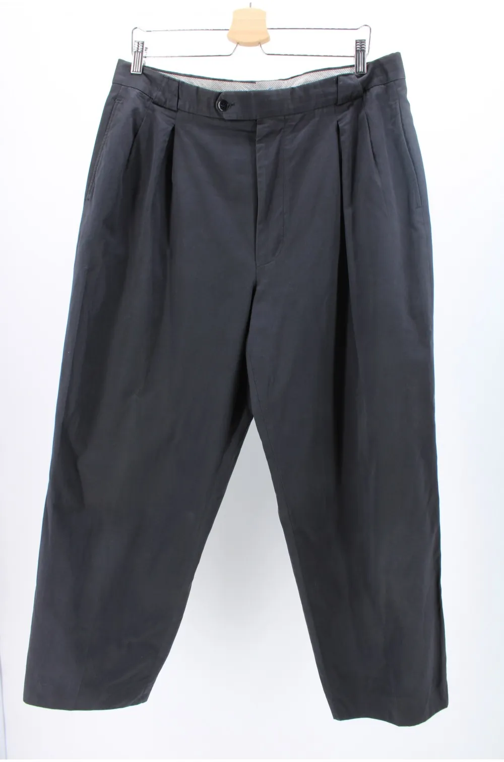 Pantalon Hugo Boss gris foncé / Vêtement d'occasion vintage friperie